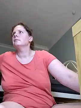 Snapshot of xxSexyBushLinnxx chatting on December 2024 08:11:01 PM xxSexyBushLinnxx online show from December 2024 08:11:01 PM