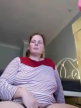 Snapshot of xxSexyBushLinnxx chatting on December 2024 08:49:02 PM xxSexyBushLinnxx online show from December 2024 08:49:02 PM