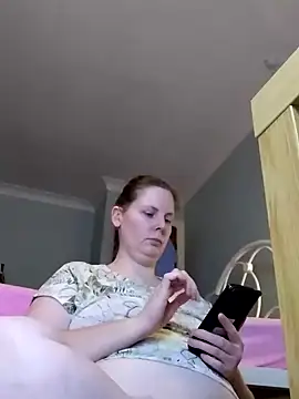 Snapshot of xxSexyBushLinnxx chatting on December 2024 05:08:02 PM xxSexyBushLinnxx online show from December 2024 05:08:02 PM