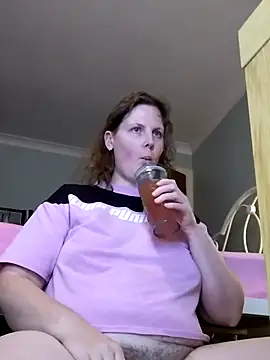 Snapshot of xxSexyBushLinnxx chatting on January 2025 04:39:02 PM xxSexyBushLinnxx online show from January 2025 04:39:02 PM