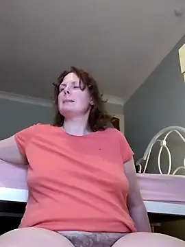 Snapshot of xxSexyBushLinnxx chatting on January 2025 08:36:02 PM xxSexyBushLinnxx online show from January 2025 08:36:02 PM