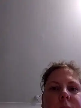 Snapshot of xxSexyBushLinnxx chatting on December 2025 02:55:01 PM xxSexyBushLinnxx online show from December 2025 02:55:01 PM