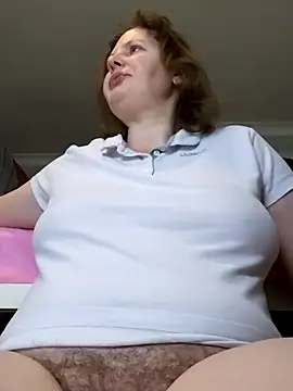 Snapshot of xxSexyBushLinnxx chatting on February 2026 12:10:02 PM xxSexyBushLinnxx online show from February 2026 12:10:02 PM