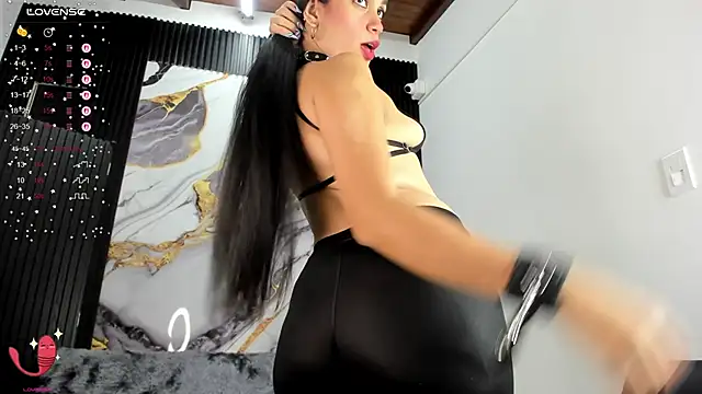 Snapshot of criss_21_ chatting on March 2025 02:16:02 AM criss 21 online show from March 2025 02:16:02 AM