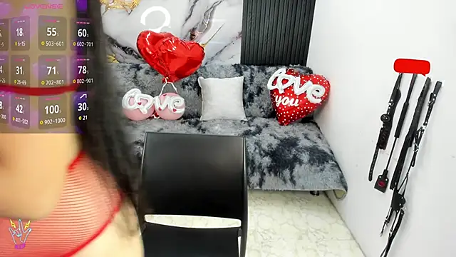 Snapshot of criss_21_ chatting on February 2026 08:05:01 PM criss 21 online show from February 2026 08:05:01 PM