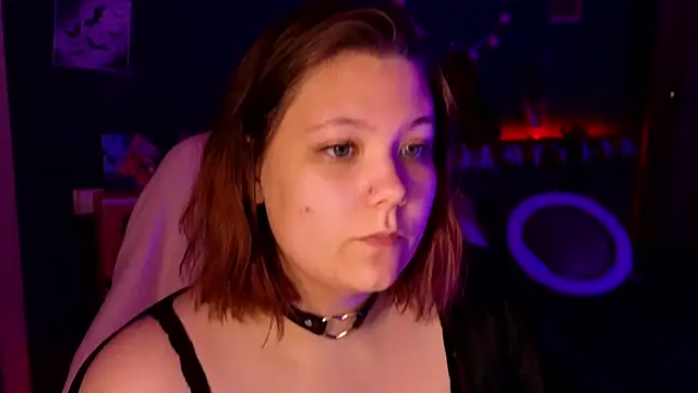 DjennaPalme online show from October 2025 01:39:01 AM