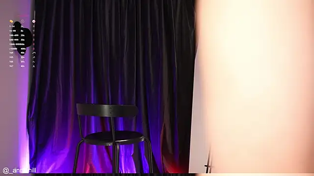 Snapshot of anniehillofficial chatting on February 2025 11:23:02 PM anniehillofficial online show from February 2025 11:23:02 PM