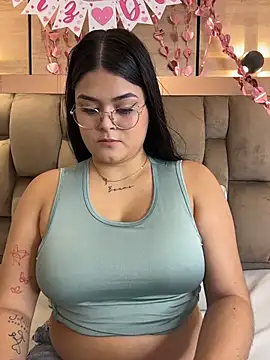 Snapshot of im_mou_ chatting on February 2026 12:23:02 PM im mou online show from February 2026 12:23:02 PM