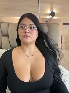 Snapshot of im_mou_ chatting on February 2026 01:08:02 PM im mou online show from February 2026 01:08:02 PM