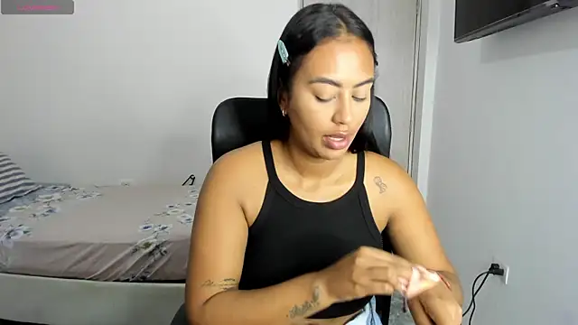 tracycum online show from December 2025 03:30:02 PM