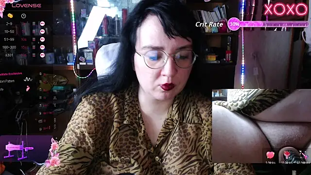 LeonaHarrison online show from October 2025 04:09:01 AM