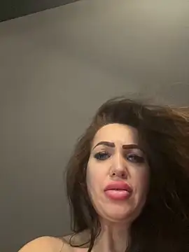 ASSYA online show from October 2025 01:03:02 AM