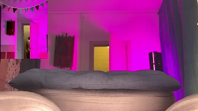 Farmer James online show from April 2026 04:55:01 PM