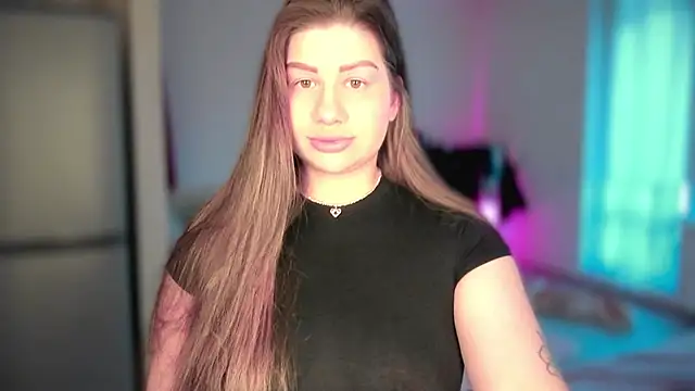 JuicyHelenX online show from April 2026 04:31:02 PM