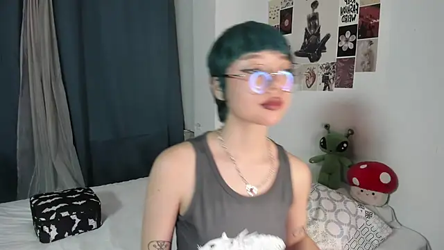 Snapshot of acid_candy_ chatting on October 2025 12:00:01 AM acid candy  online show from October 2025 12:00:01 AM