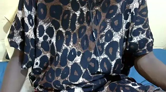 Snapshot of Slender-simple1 chatting on February 2025 12:51:02 PM Slender-simple1 online show from February 2025 12:51:02 PM