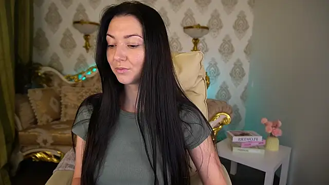 EmilyHalls online show from January 2025 01:51:02 PM