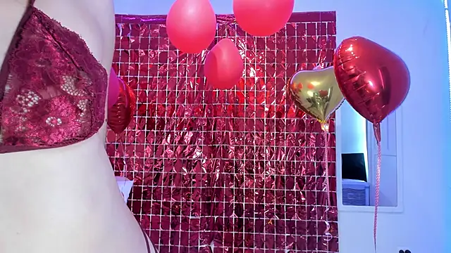 Snapshot of Estrella_Duran chatting on February 2025 07:52:01 PM Estrella Duran online show from February 2025 07:52:01 PM