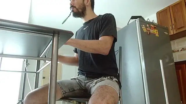 JohanyLatino online show from January 2025 03:50:01 PM