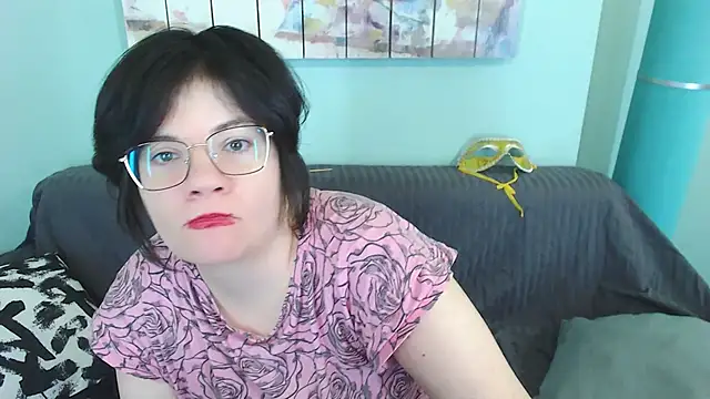 EverlyRays online show from February 2025 07:39:02 AM