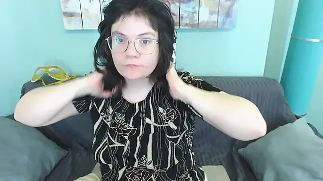 EverlyRays online show from March 2025 05:18:02 AM