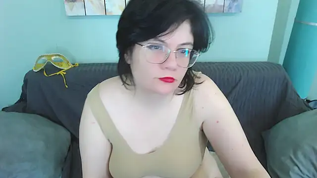 EverlyRays online show from March 2025 10:36:01 AM