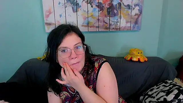 EverlyRays online show from April 2026 02:19:01 PM