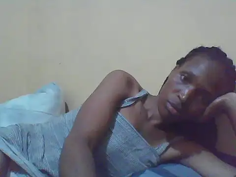 Snapshot of Smillie_prety chatting on October 2025 02:07:01 PM Smillie prety online show from October 2025 02:07:01 PM