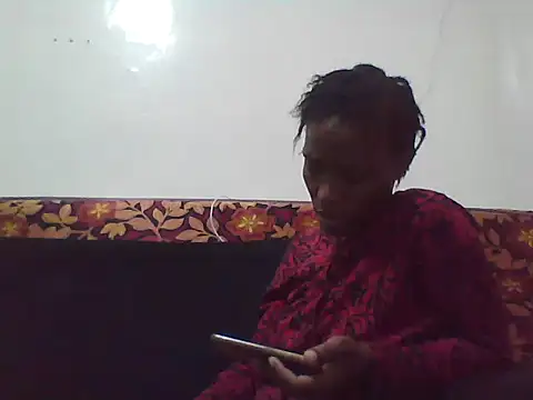 Smillie prety online show from May 2026 04:36:02 PM