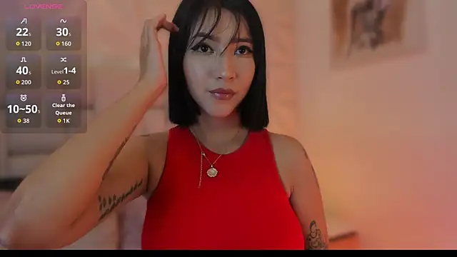 emma woods  online show from October 2025 08:28:01 PM