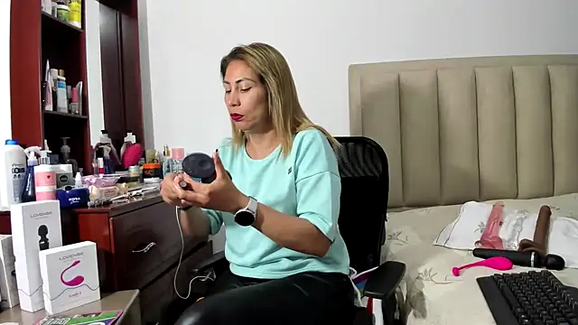 Chloemiller89 online show from December 2024 11:07:02 PM