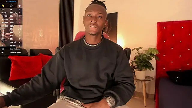 DannSmmith online show from March 2025 01:03:02 PM