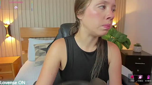 nataly rodri online show from November 2025 02:12:02 AM