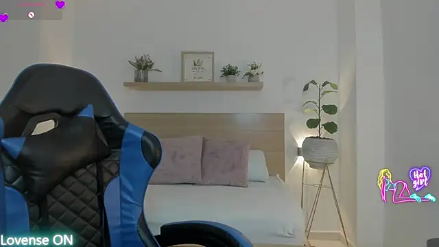 nataly rodri online show from April 2026 02:20:01 AM