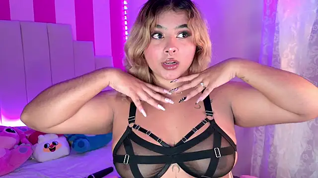 AliiceBrown  online show from April 2026 04:45:02 AM