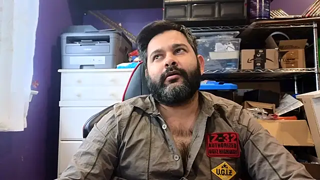 Sakhtlaundaz online show from November 2025 03:00:02 PM