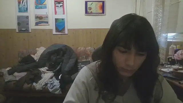 calliemaggotbone online show from November 2025 09:31:02 AM