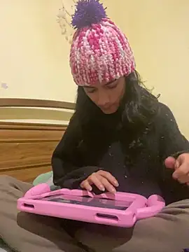 Snapshot of calliemaggotbone chatting on January 2026 07:28:02 PM calliemaggotbone online show from January 2026 07:28:02 PM