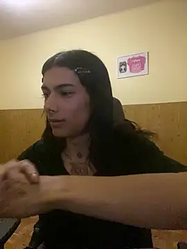 Snapshot of calliemaggotbone chatting on April 2026 08:58:01 AM calliemaggotbone online show from April 2026 08:58:01 AM