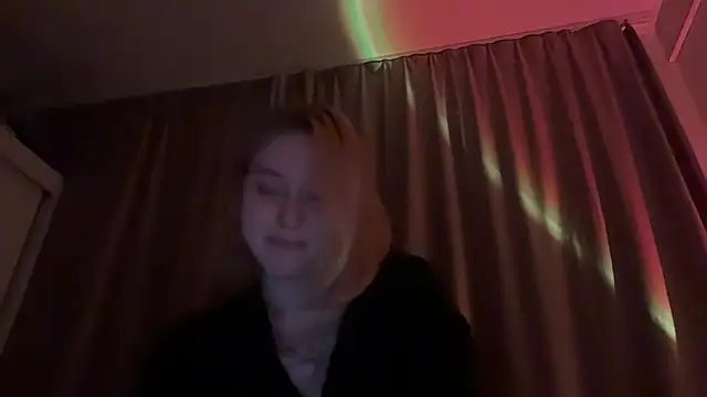 Snapshot of Isabel-Bailey chatting on April 2026 09:12:02 PM Isabel-Bailey online show from April 2026 09:12:02 PM