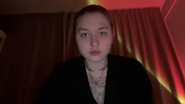 Snapshot of Isabel-Bailey chatting on April 2026 09:05:02 PM Isabel-Bailey online show from April 2026 09:05:02 PM