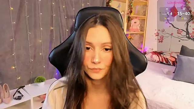 Michel Momsen online show from February 2026 12:45:02 PM