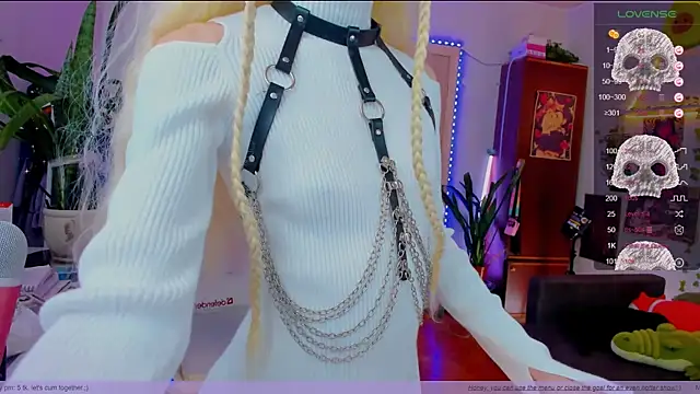 Snapshot of Fridart-house_Fortuna chatting on November 2025 01:44:02 PM Fridart-house Fortuna online show from November 2025 01:44:02 PM