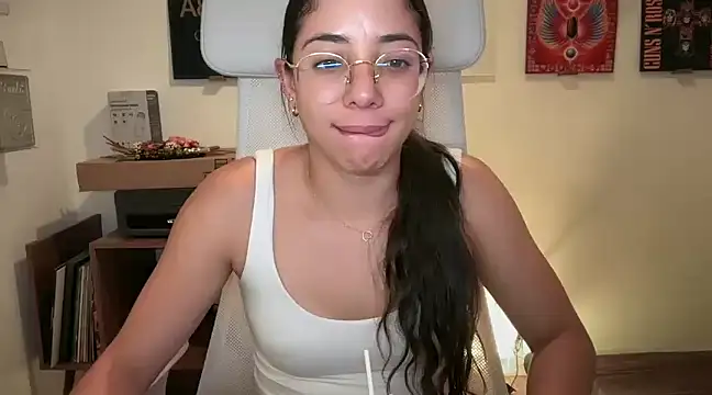 adriana  sosa  online show from January 2025 11:17:02 PM