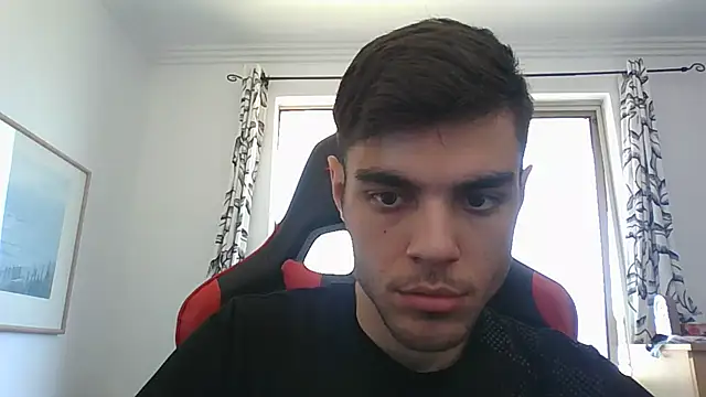 Snapshot of Omarnede chatting on November 2025 05:28:02 AM Omarnede online show from November 2025 05:28:02 AM