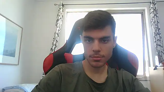 Omarnede online show from November 2025 01:47:01 AM