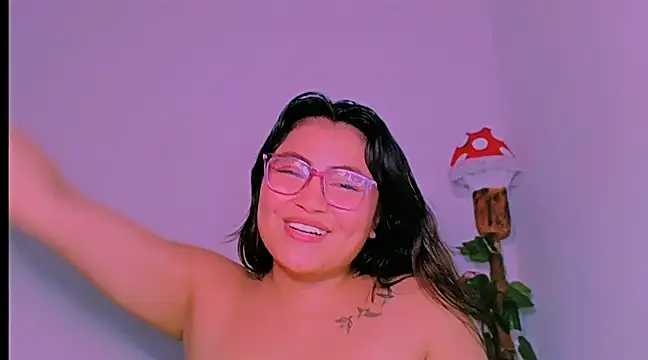 Snapshot of KathieBurning chatting on December 2024 10:17:01 PM KathieBurning online show from December 2024 10:17:01 PM