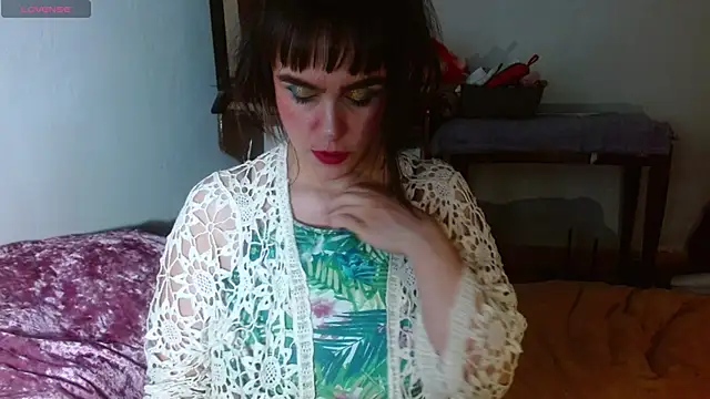 collette beaufoy  online show from December 2025 06:23:01 AM