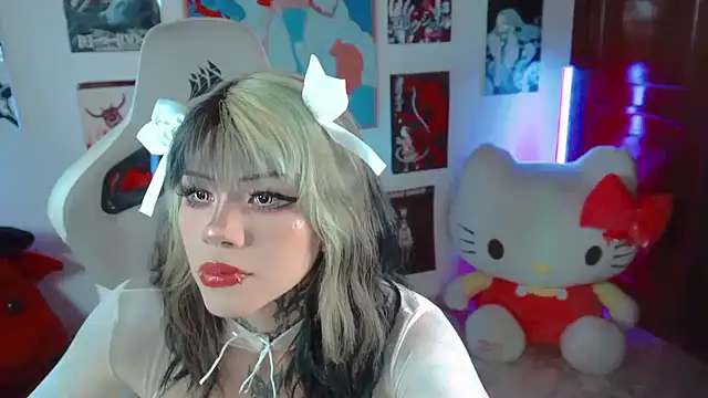 Deadly Doll online show from October 2025 08:26:01 PM