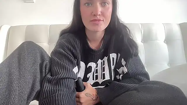 mariemelissah online show from December 2025 08:41:02 AM